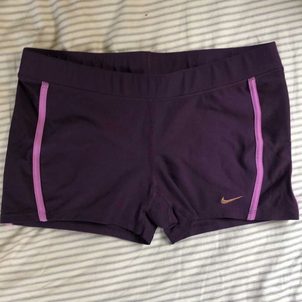 Spandex short Nike shorts size women’s medium